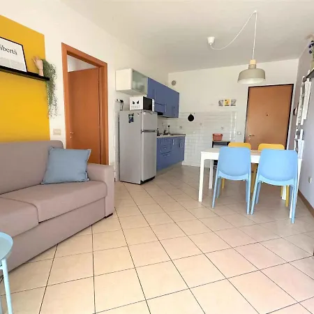 In 35835 Apartment *